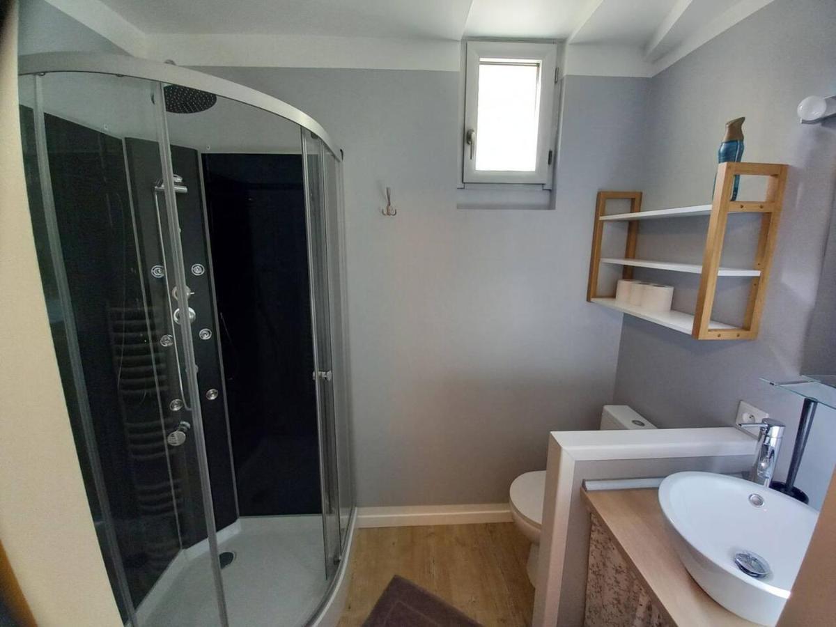 La Grelauderie 1 Apartment Сент Екстериор снимка